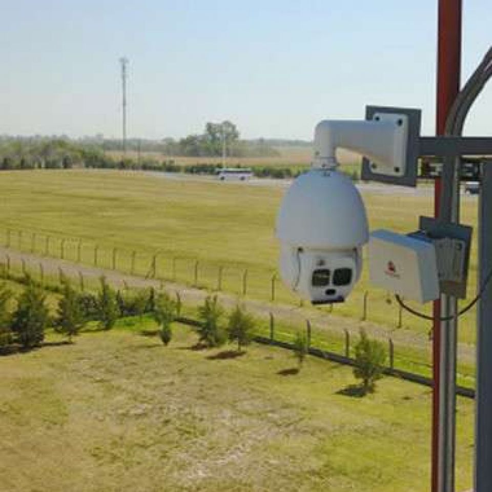 A civilian radar system on land